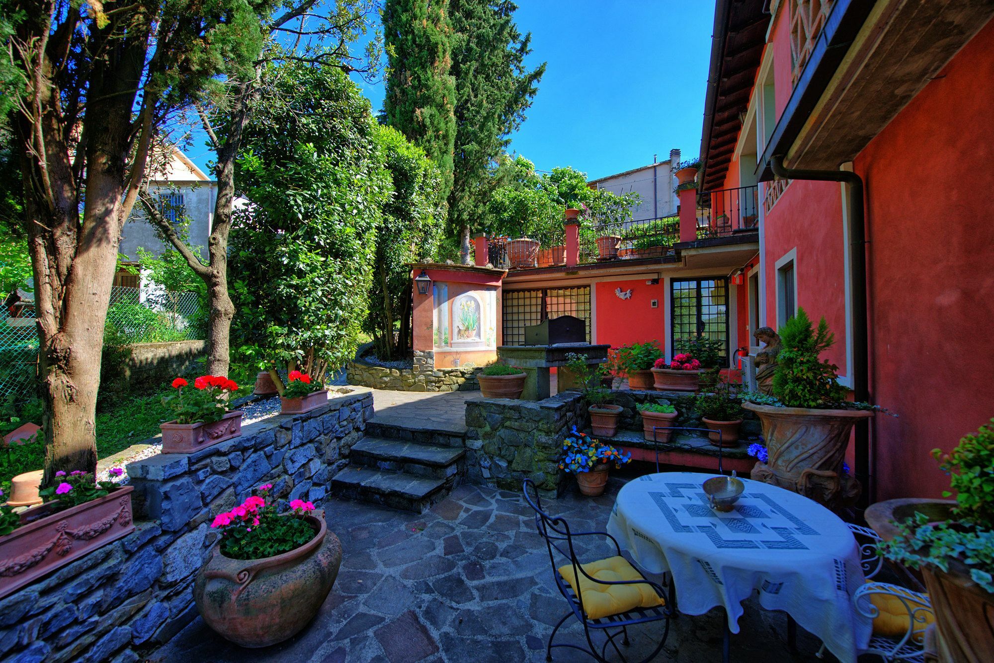 Casa Vania By Posarellivillas Donnini Exterior photo